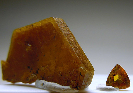 cristal bastnaesite crystal pakistan