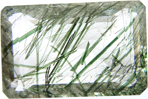 actinote inclusions dans cristal de roche