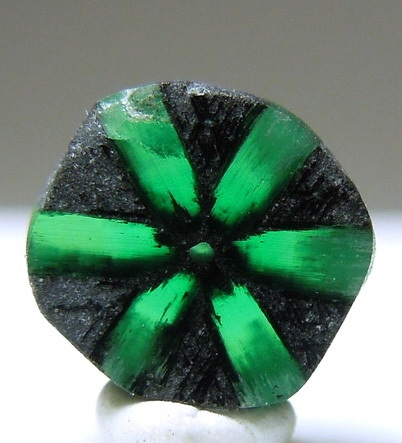emeraude trapiche emerald