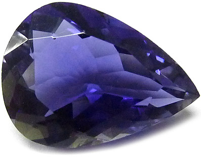 iolite cordierite bleue violette