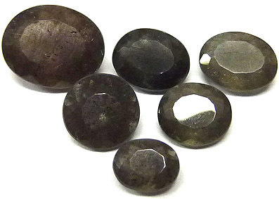 scapolites noires Tanzania